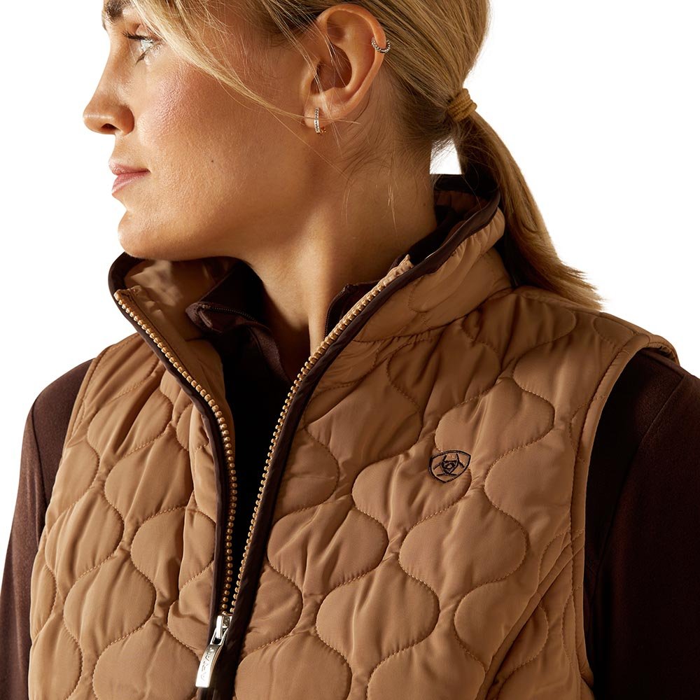 Ariat Womens Ashley 2.0 Insulated Vest – Lightweight Warmth, Tailored Fit, Weather-Resistant
